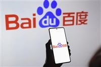 August 15, 2024, Paraguay. In this photo illustration, the from the Baidu, Inc. logo is displayed on a smartphone screen and in the background — Stock Editorial Photography